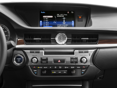2016 Lexus ES 300h
