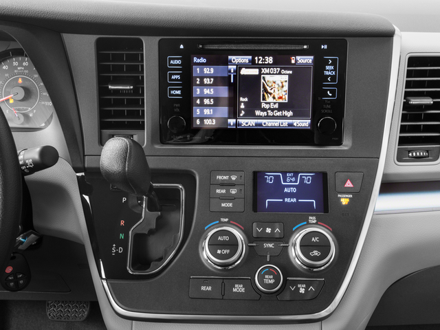 2017 Toyota Sienna LE 8 Passenger