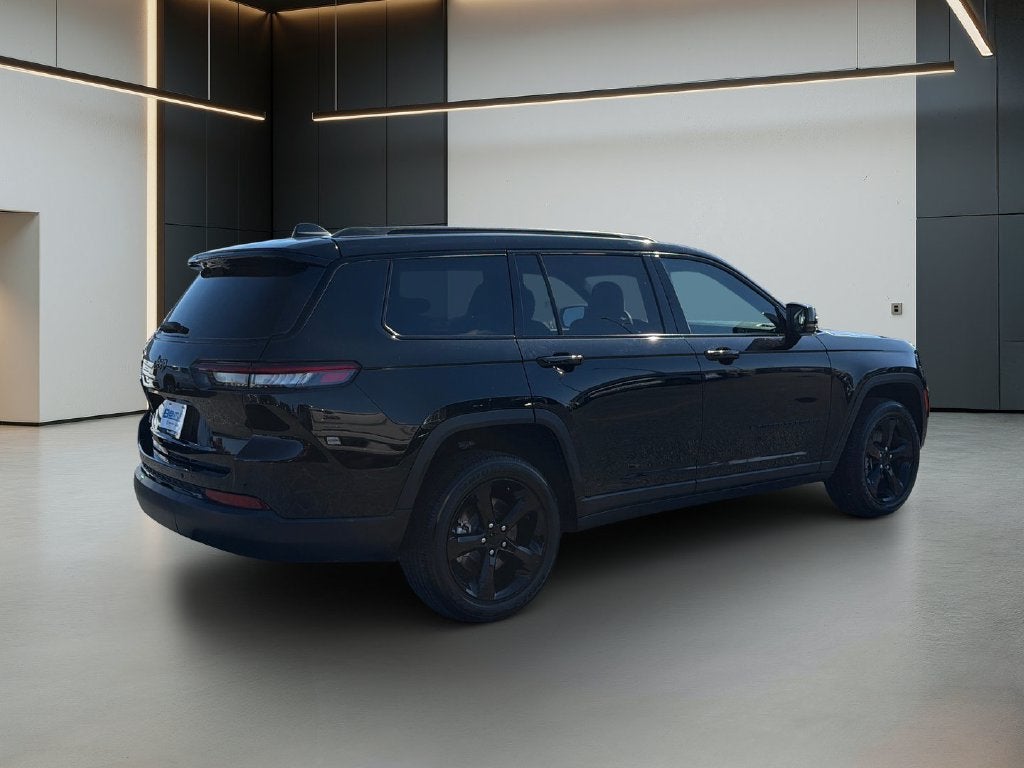 2023 Jeep Grand Cherokee L Altitude 4x2
