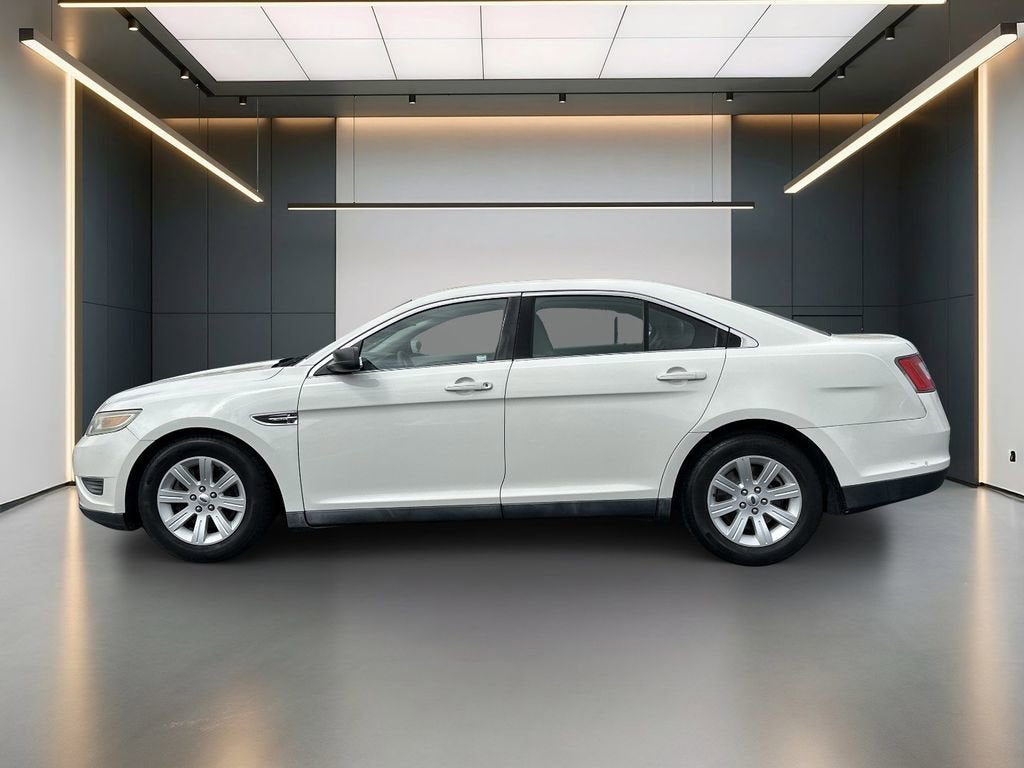 2011 Ford Taurus SE