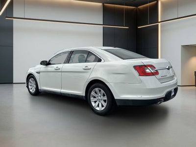 2011 Ford Taurus SE
