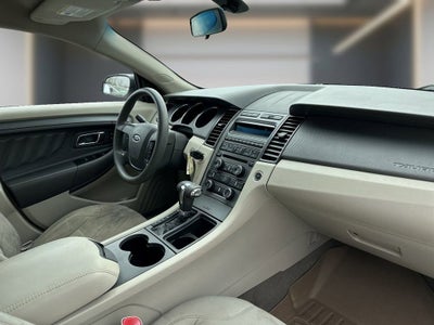 2011 Ford Taurus SE