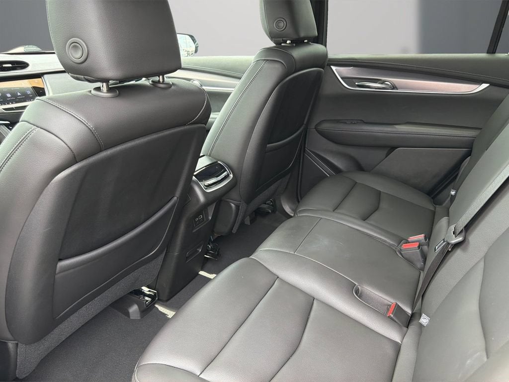 2024 Cadillac XT6 Luxury