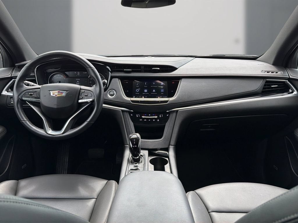 2024 Cadillac XT6 Luxury