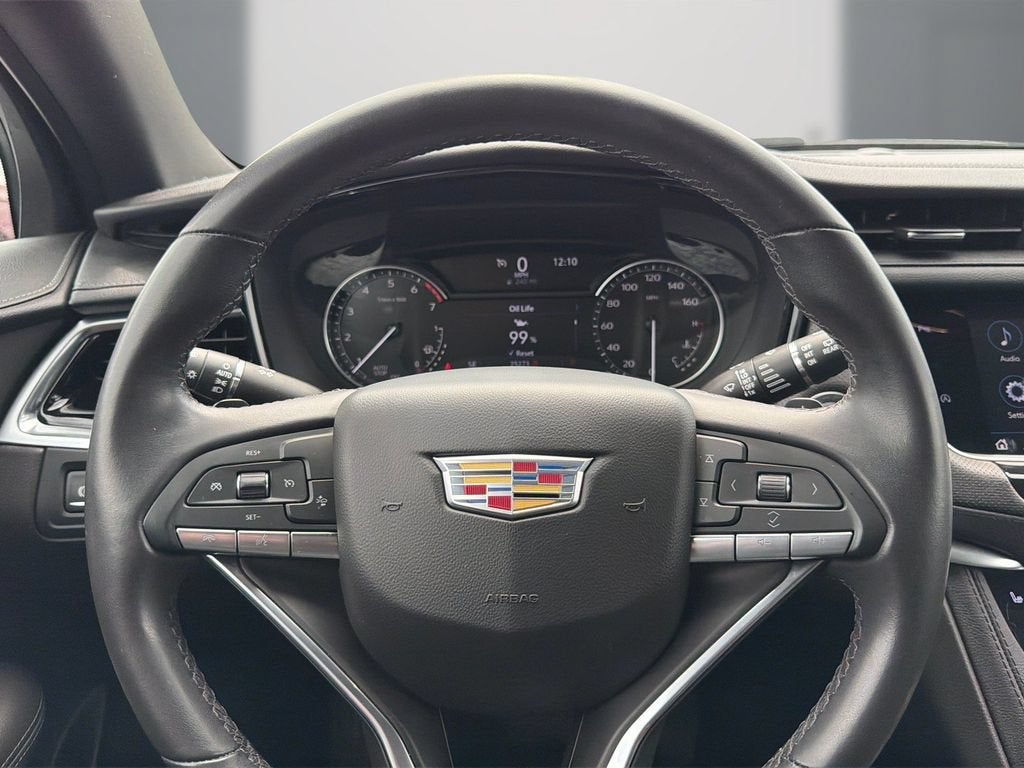 2024 Cadillac XT6 Luxury