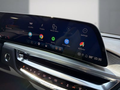2024 Cadillac LYRIQ Luxury 1