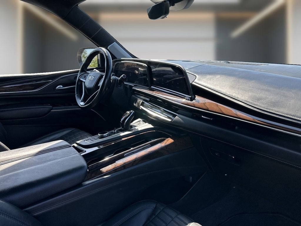 2023 Cadillac Escalade Sport Platinum