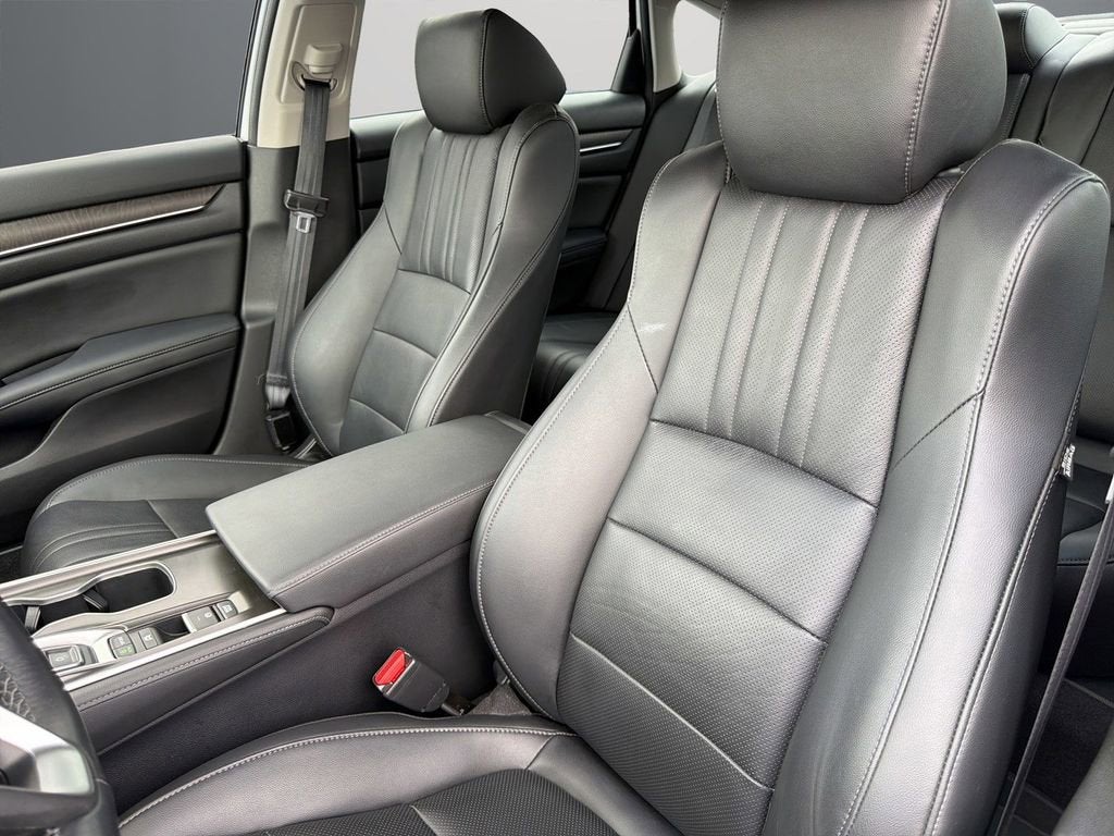 2022 Honda Accord Hybrid Touring