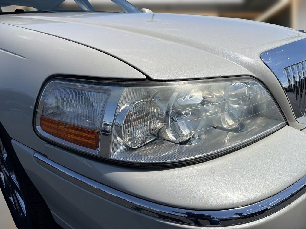 2007 Lincoln Town Car Designer Series