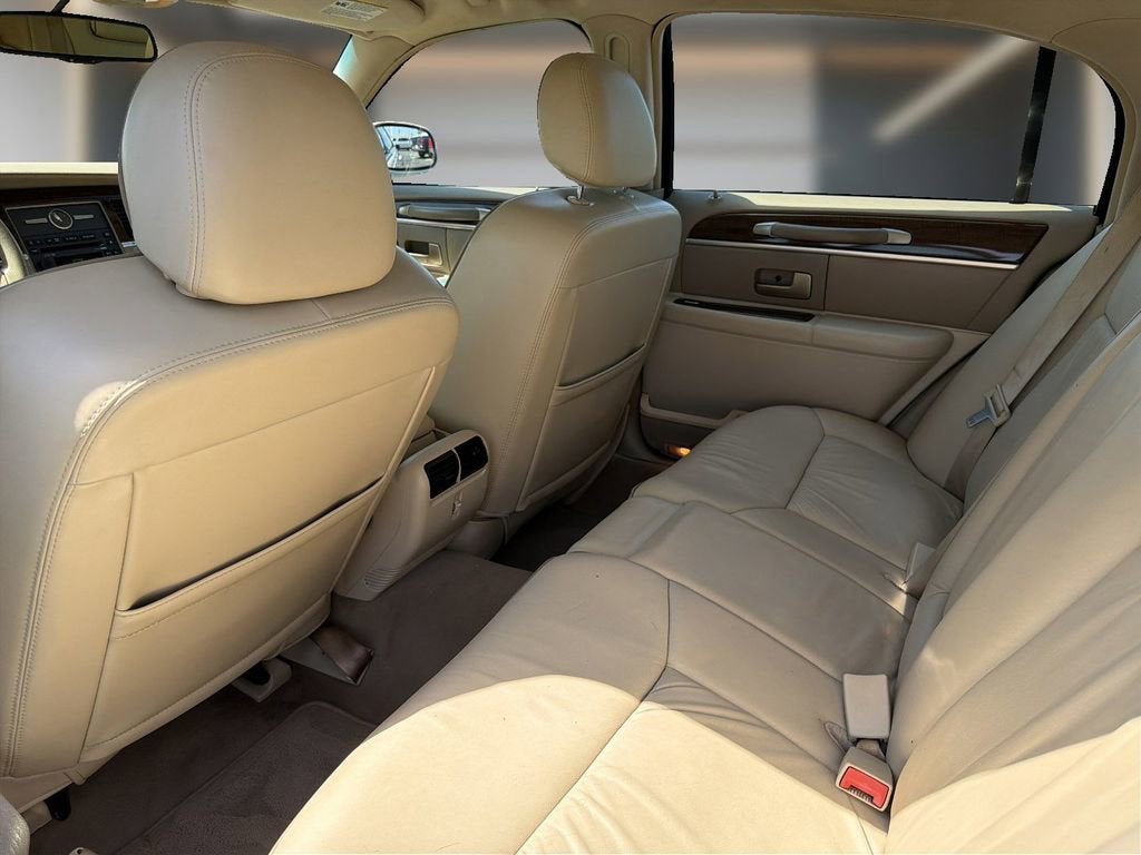 2007 Lincoln Town Car Designer Series