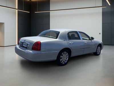 2007 Lincoln Town Car Designer Series