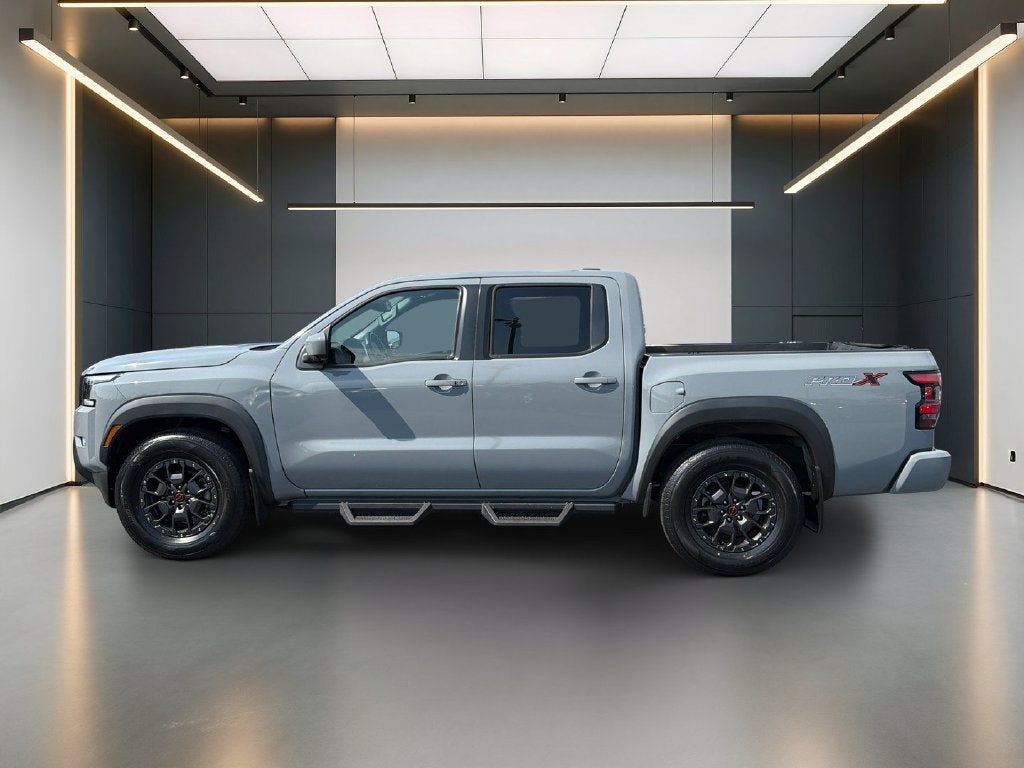 2022 Nissan Frontier Crew Cab PRO-X 4x2