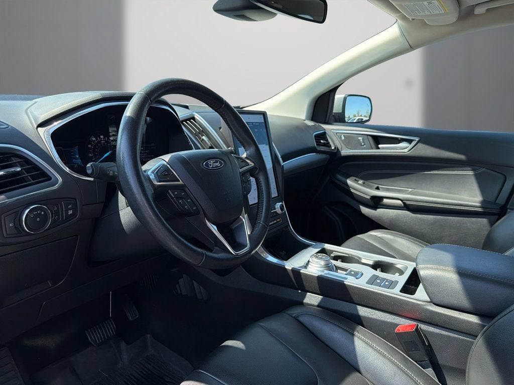 2021 Ford Edge Titanium