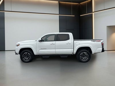 2022 Toyota Tacoma 4WD SR