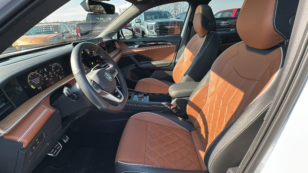 2025 Volkswagen Tiguan SEL R-Line