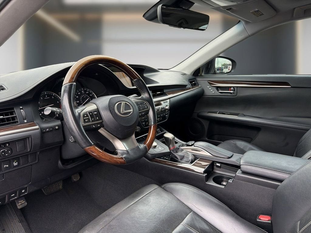 2016 Lexus ES 350 4dr Sdn
