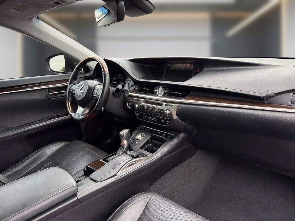 2016 Lexus ES 350 4dr Sdn
