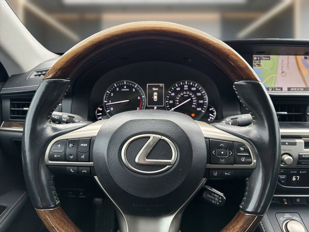 2016 Lexus ES 350 4dr Sdn