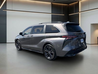 2022 Toyota Sienna XSE