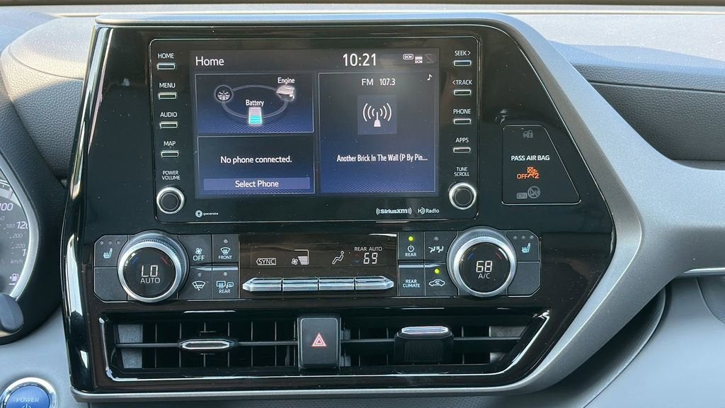 2022 Toyota Highlander Hybrid XLE