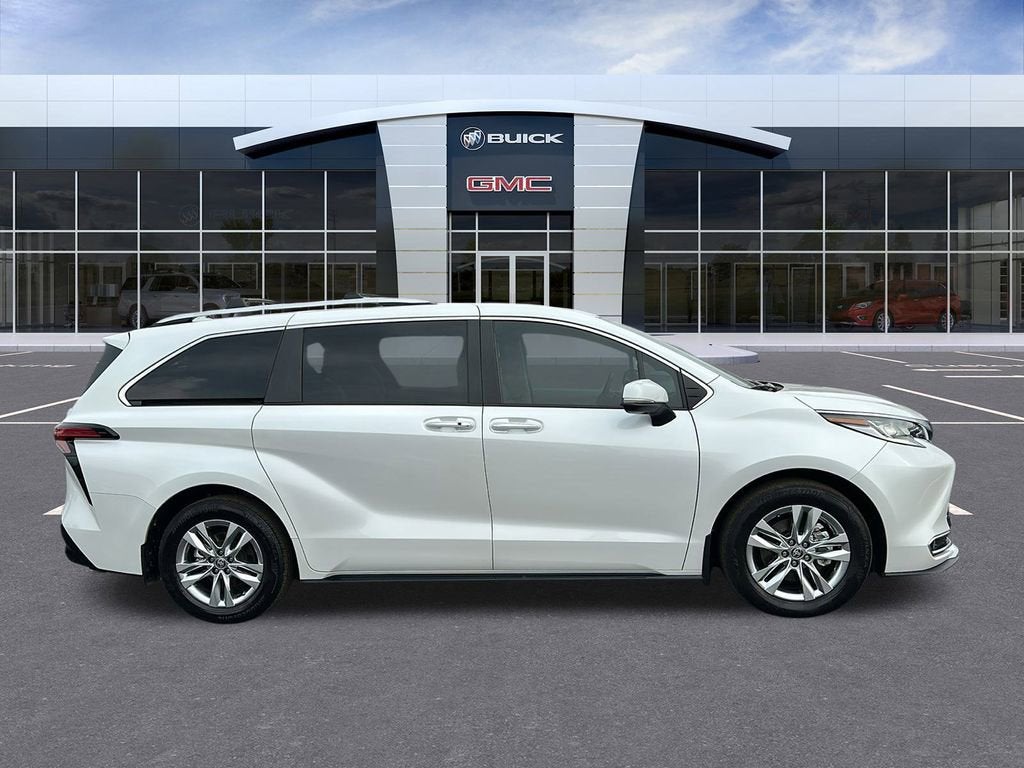 2024 Toyota Sienna Limited