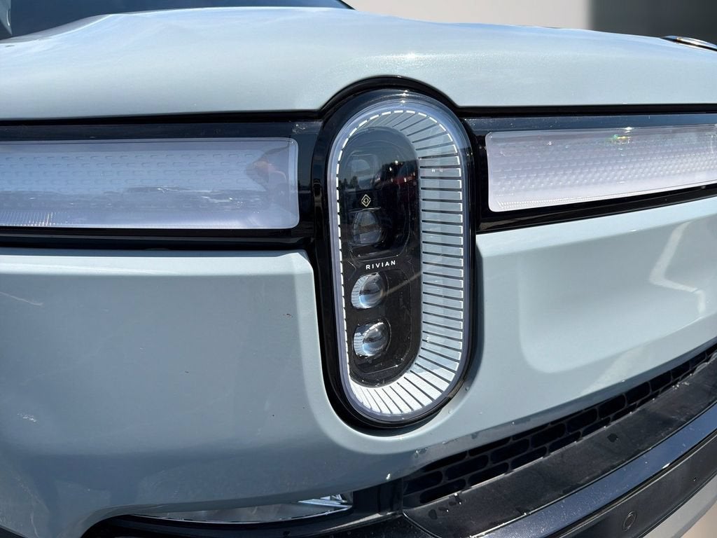 2023 Rivian R1S Adventure
