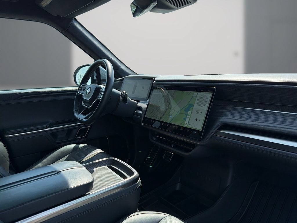 2023 Rivian R1S Adventure