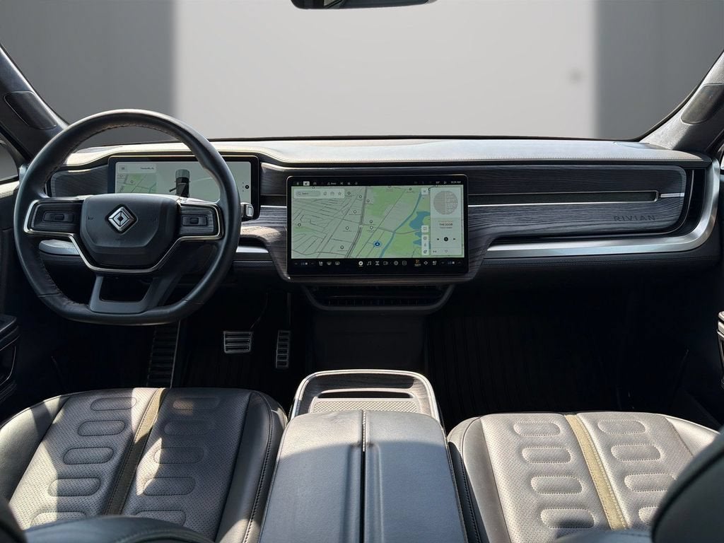2023 Rivian R1S Adventure