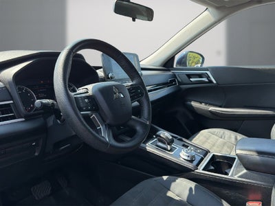 2023 Mitsubishi Outlander SE 2.5 2WD