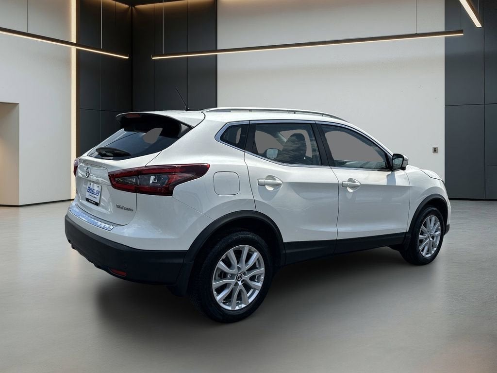 2022 Nissan Rogue Sport SV