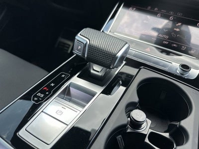 2024 Audi SQ8 Premium Plus