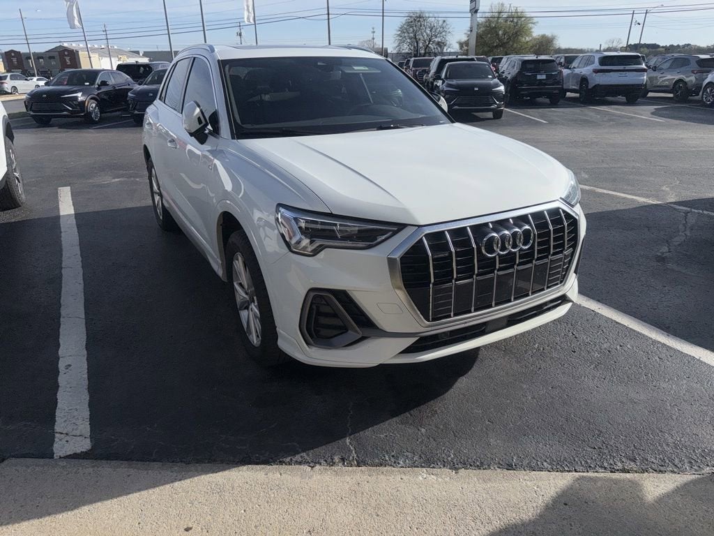 2024 Audi Q3 S line Premium