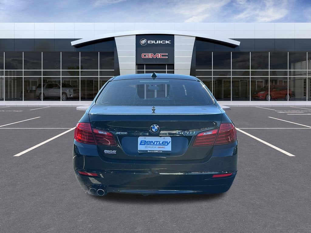 2016 BMW 5 Series 528i xDrive