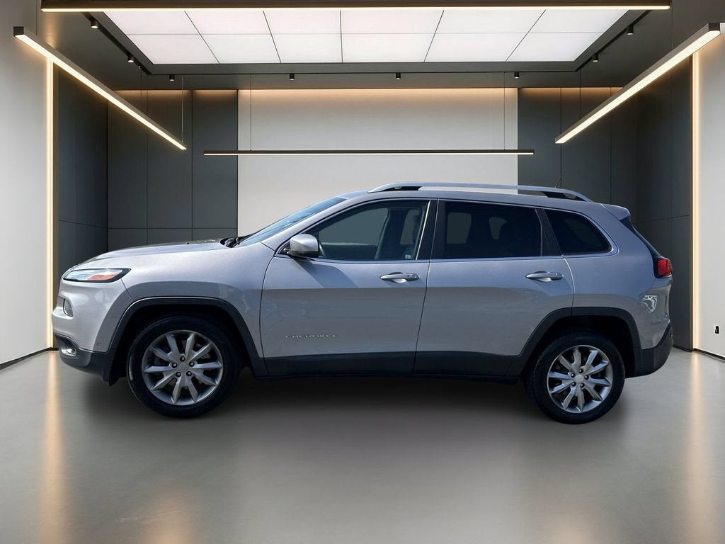 Used 2018 Jeep Cherokee Limited with VIN 1C4PJLDX8JD533583 for sale in Florence, AL