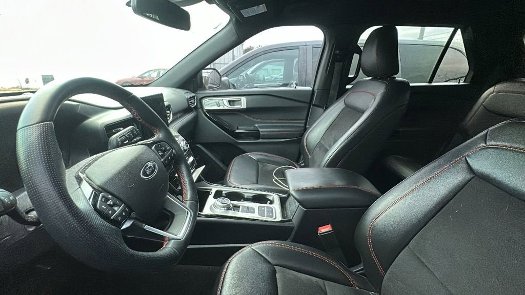 2022 Ford Explorer ST-Line