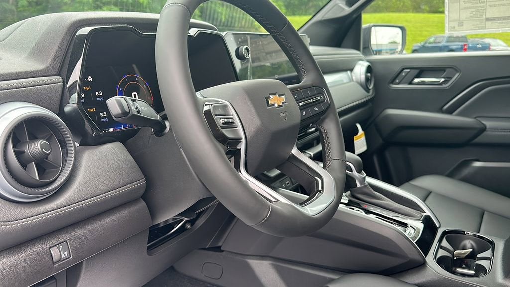 2025 Chevrolet Colorado WT/LT