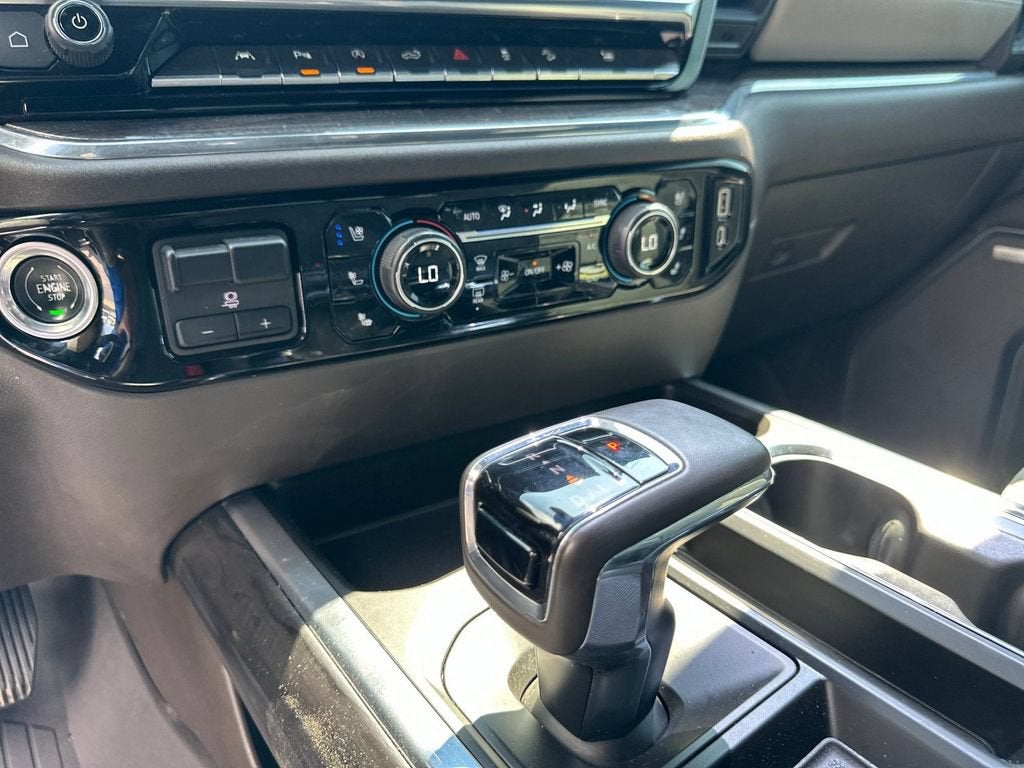 2023 Chevrolet Silverado 1500 LTZ - Photo 17