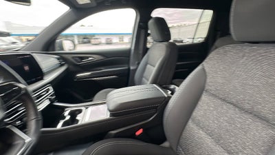 2024 Chevrolet Traverse LS