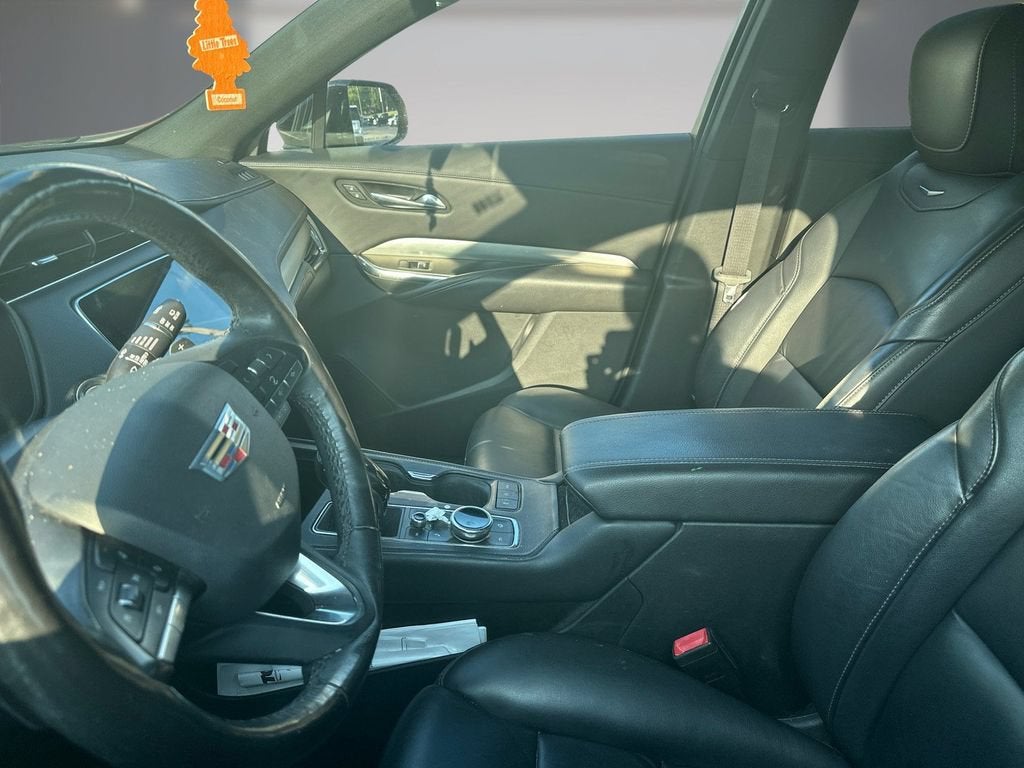 2020 Cadillac XT4 FWD Premium Luxury