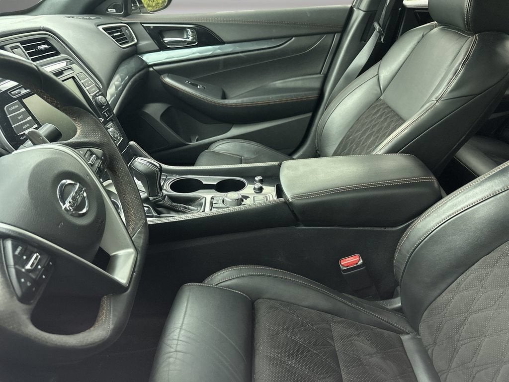 2020 Nissan Maxima SR