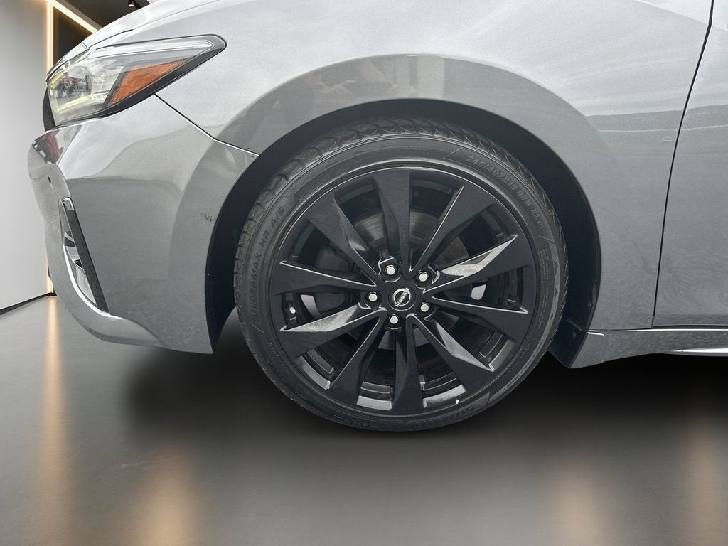 2023 Nissan Maxima SR