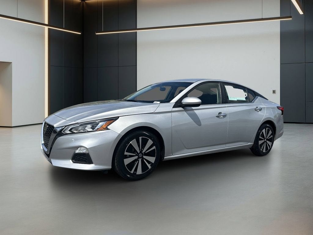 2022 Nissan Altima SV