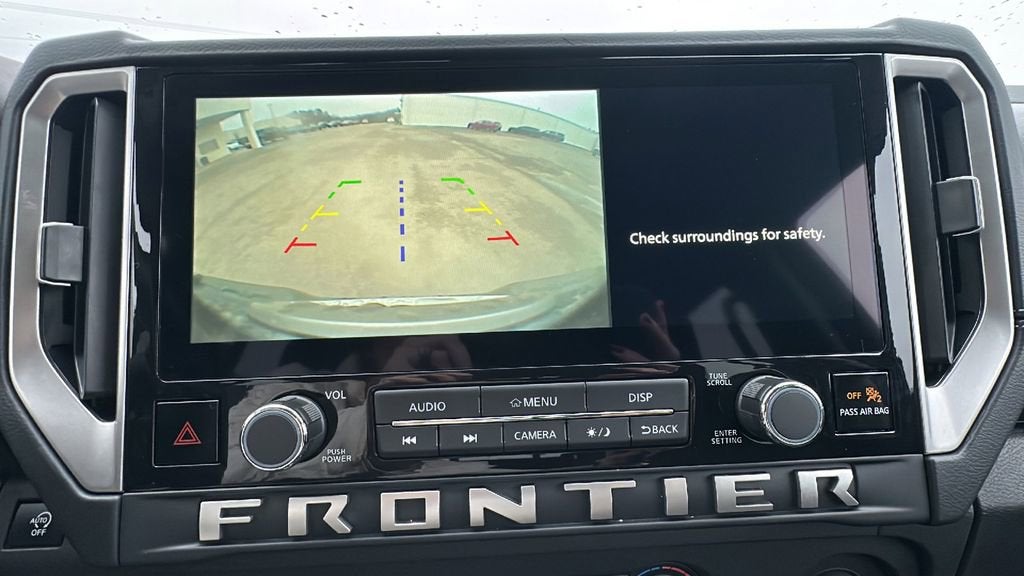 2025 Nissan Frontier SV