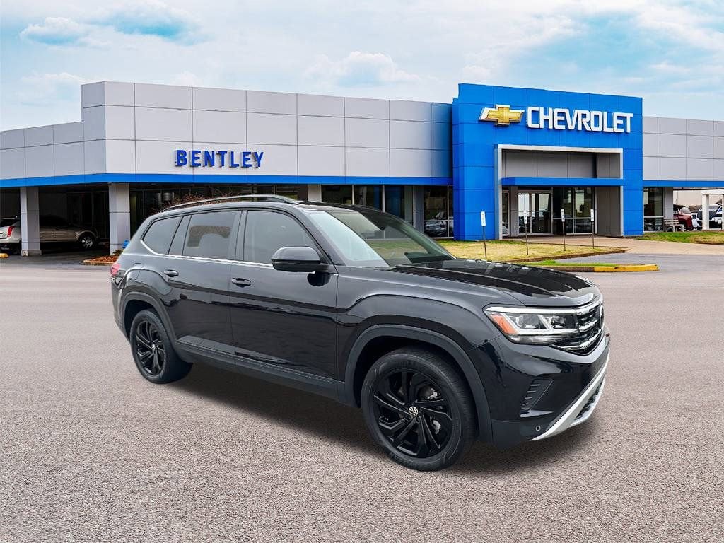 2022 Volkswagen Atlas 3.6L V6 SE w/Technology