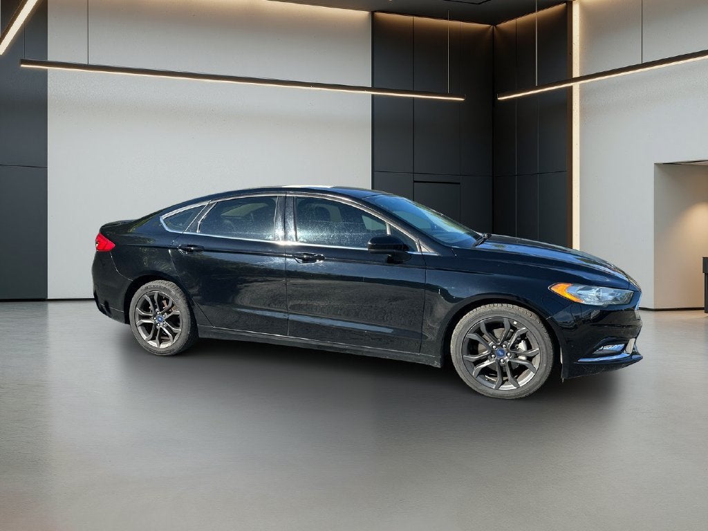Used 2018 Ford Fusion SE with VIN 3FA6P0HDXJR258725 for sale in Florence, AL