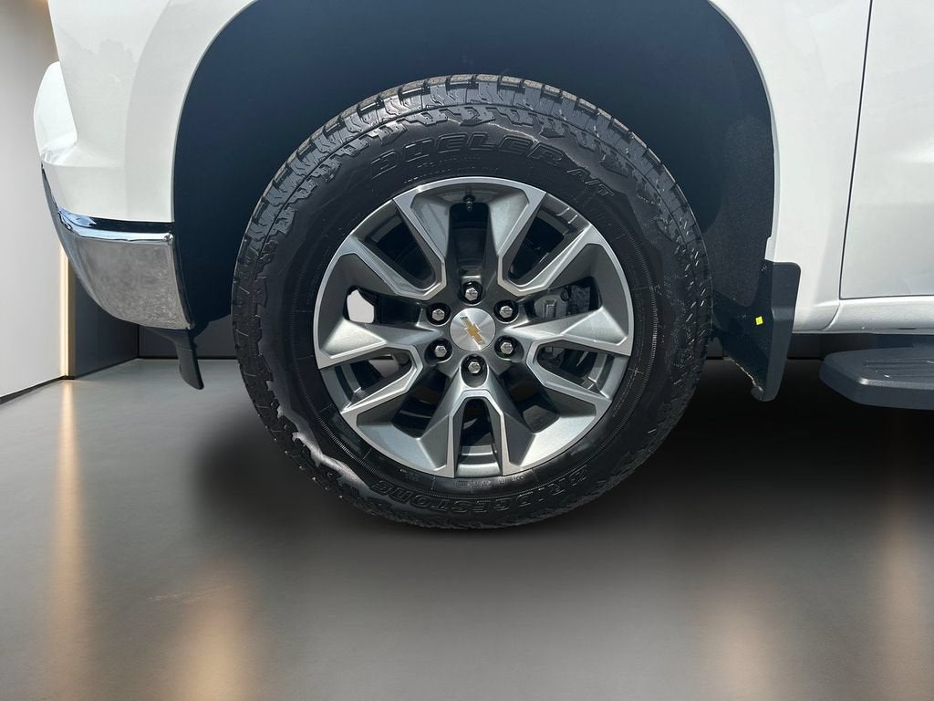 2026 Chevrolet Silverado 1500 LT - Photo 10