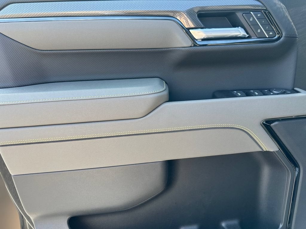 2026 Chevrolet Silverado 1500 ZR2 - Photo 16