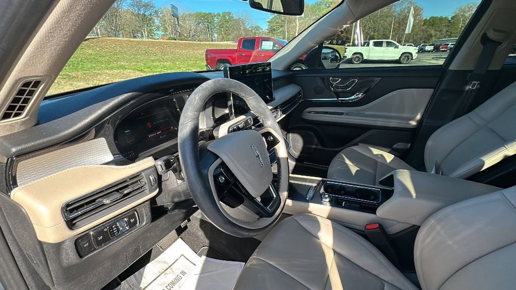 2025 Lincoln Corsair Premiere