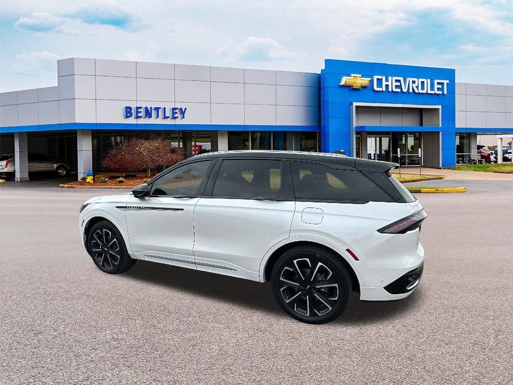 2024 Lincoln Nautilus Reserve