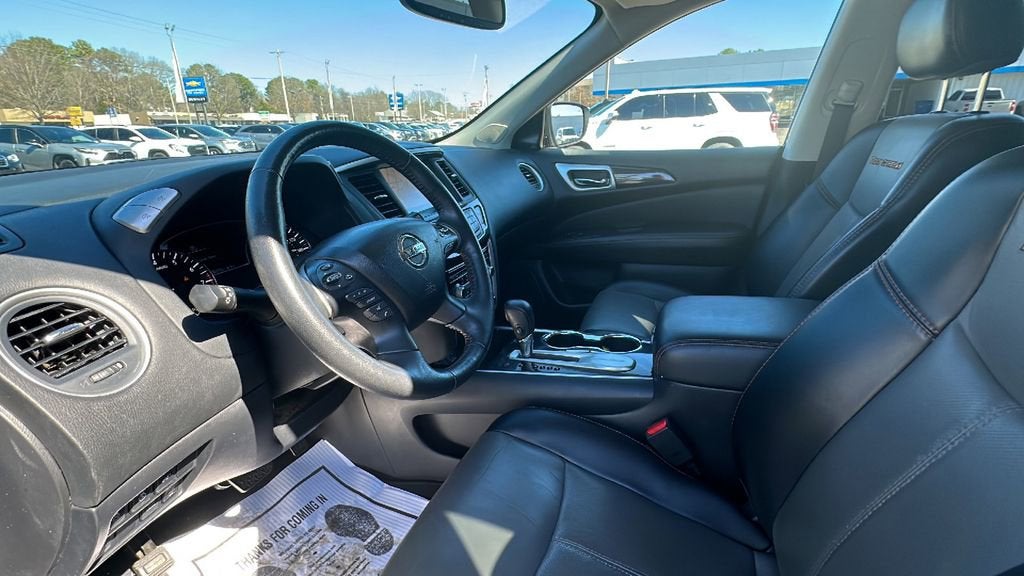 2019 Nissan Pathfinder SL